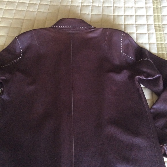 Leather jacket - Picture 10 of 11